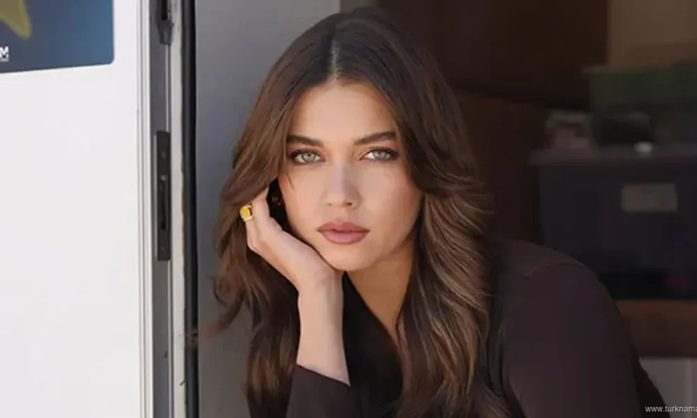 افرا ساراچ اوغلو Afra Saraçoğlu سایت ترکنما