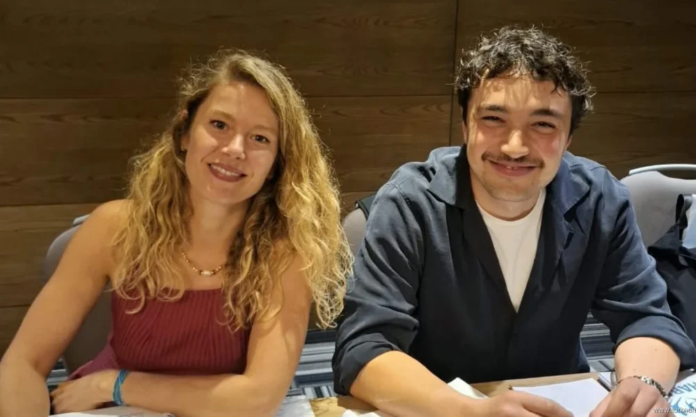 بورجو بیریجیک Burcu Biricik سایت ترکنما