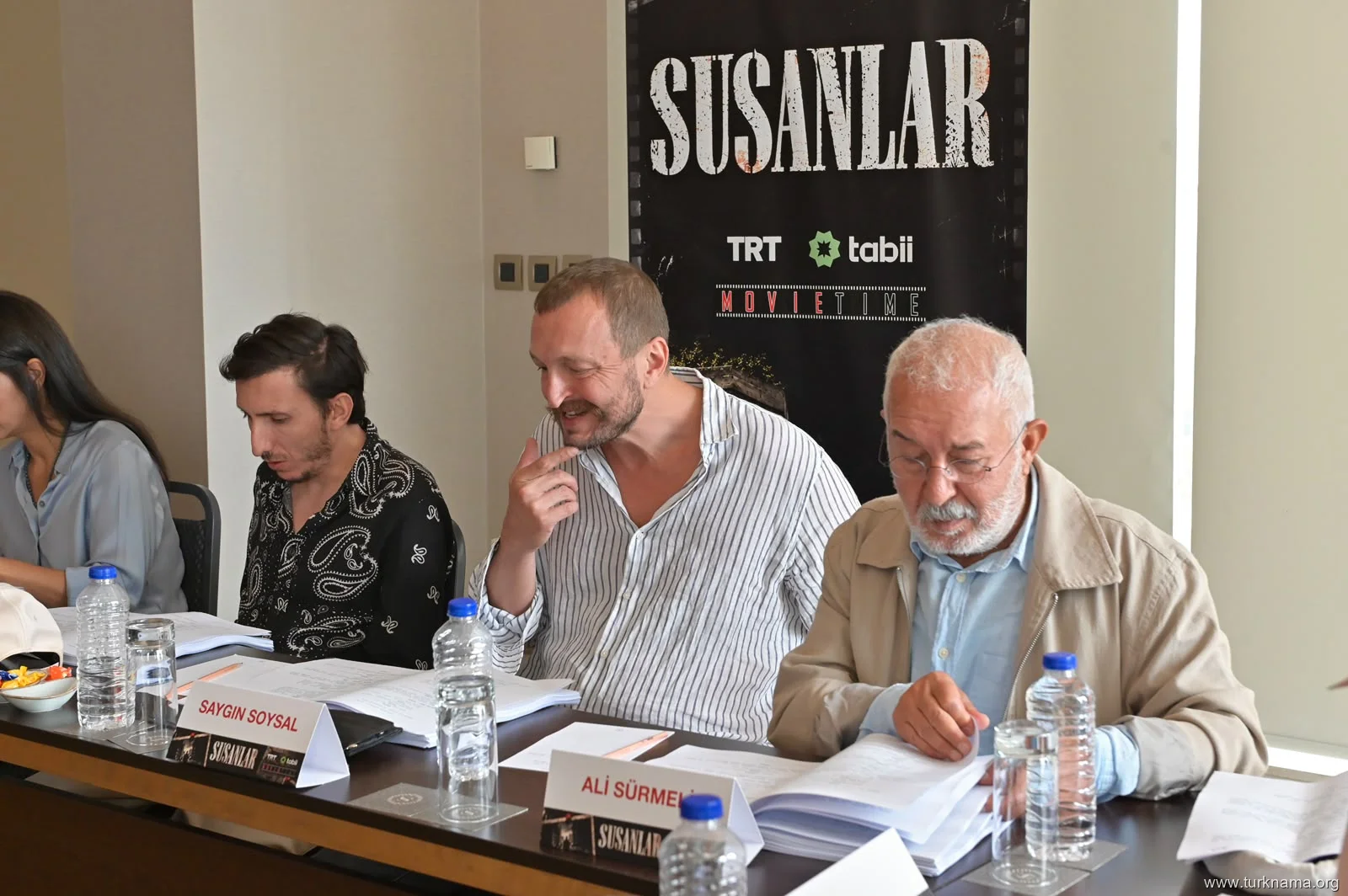 ستاره ها به 'ساکت ها' پیوستند: تحلیل بازیگران سریال سوسانلار (Susanlar) در Tabii 2 سریال سوسانلار